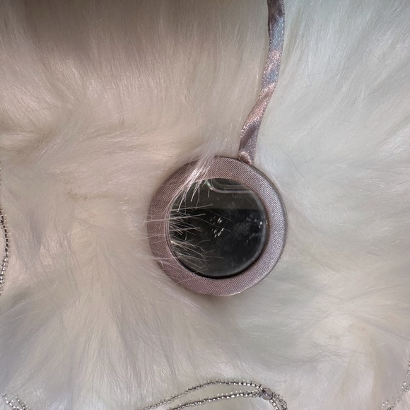 Beaded Valerie Stevens clutch - Picture 3 of 9